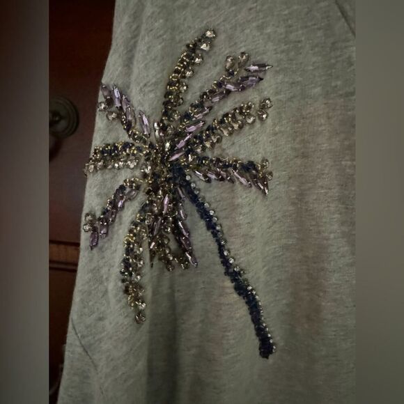 Lilly Pulitzer crewneck sweatshirt with crystal embellished palm trees NWOT XL - Picture 2 of 9